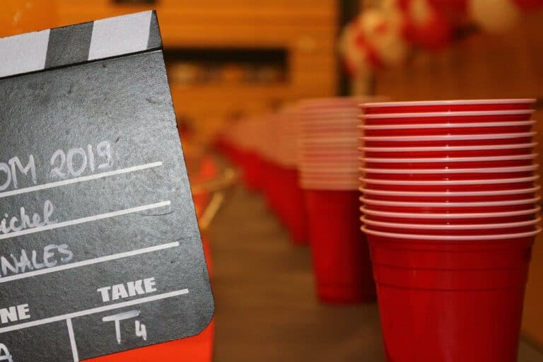 Bier Pong - Trinkspiel mit Bechern