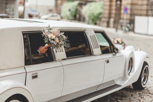 Bräuche: Hochzeitsauto