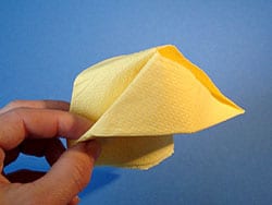 Papierservietten falten