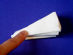 Papierservietten falten